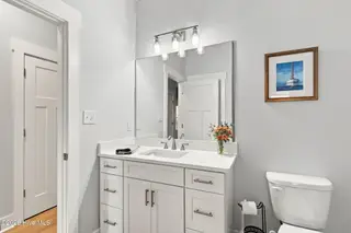 200 Olde Towne Yacht Club Drive Unit 7, Beaufort, NC 28516 – photo 8: 25-web-or-mls-IMG_3025-edit