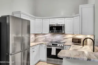 6333 Stapleton Road, Wilmington, NC 28412 — 3-bedroom home in Arrondale, Wilmington, NC, photo 3 of 30