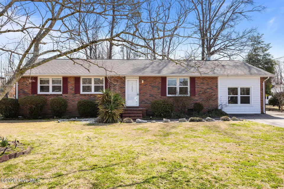 2909 Northwoods Drive, Jacksonville, NC 28540 – photo 1 of 53: 1-web-or-mls-2909 Northwoods Dr. 102