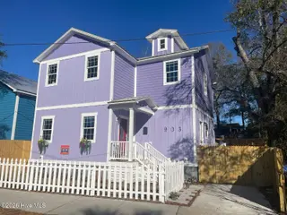 903 Grace Street, Wilmington, NC 28401 – photo 2: 903 Grace ANGLE FRONT