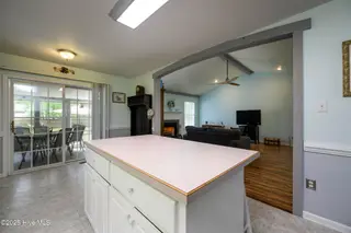 102 Laura Drive, New Bern, NC 28562 – photo 17: Kitchen