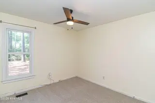 316 Jeannine Drive, Goldsboro, NC 27534 — 3-bedroom home in Kelliwood, Goldsboro, NC, photo 21 of 37: IMG_8227