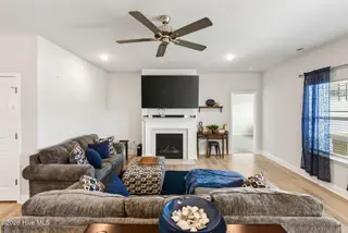 310 Plainfield Drive, Goldsboro, NC 27534 — 4-bedroom home in Spring Forest, Goldsboro, NC, photo 12 of 41: 25-web-or-mls-DSC00161