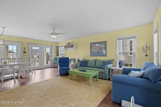 1301 N New River Drive, Surf City, NC 28445 – photo 9: Living Room
