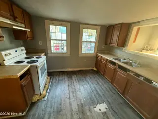 1110 S 8th Street, Wilmington, NC 28401 – photo 9