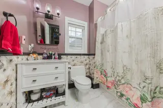706 Daniel Lindsey Court, Sneads Ferry, NC 28460 — 3-bedroom home in Grantwood, Sneads Ferry, NC, photo 24 of 33: 43FIRSTFLRBATH