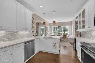 928 Wild Dunes Circle, Wilmington, NC 28411 — 4-bedroom waterfront home in Porters Neck Plantation, Wilmington, NC, photo 20 of 70: 020_img_7815_759