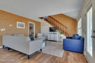 194 Topsail Road, North Topsail Beach, NC 28460 – photo 10: 7-web-or-mls-GI - 194 Topsail Rd - Hanna
