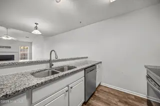 2905 Flintridge Drive, Greenville, NC 27834 – photo 14: 32-web-or-mls-IMG_5162