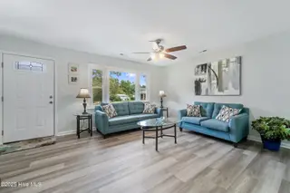 2614 Country Club Road, Jacksonville, NC 28546 – photo 3: Living Room