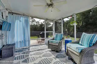 240 W Huckleberry Way, Rocky Point, NC 28457 – photo 22: 023_6g8a0923_106