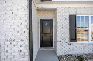 2100 Dartford Drive A, Greenville, NC 27834 – photo 6: 7-web-or-mls-BLS_0004
