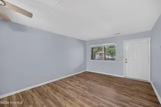 522 S Kerr Avenue Apt 42, Wilmington, NC 28403 — 2-bedroom condo in Candlewyck, Wilmington, NC, photo 7 of 25: 522SKerrAvenueUnit42-6