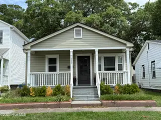713 Ann Street, Wilmington, NC 28401 – photo 1: Front of Home
