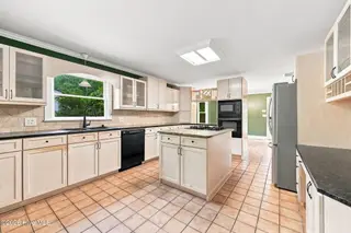 515 Crestline Boulevard, Greenville, NC 27834 – photo 10: Kitchen