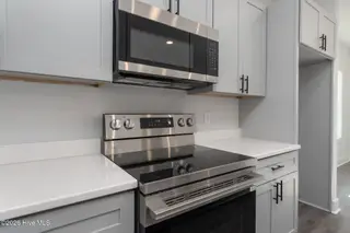 143 Laura Drive, New Bern, NC 28562 – photo 13: Kitchen