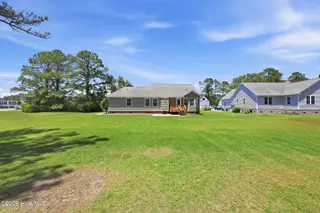 1129 Coral Reef Drive, New Bern, NC 28560 – photo 12: 10-web-or-mls-0C0A6617