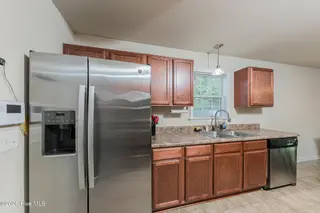 2004 W T Whitehead Drive, Jacksonville, NC 28546 – photo 18: Kitchen
