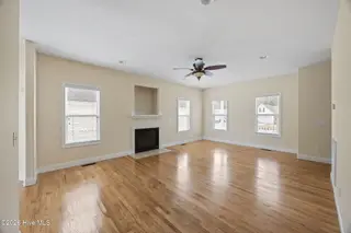 185 Crooked Run Drive, New Bern, NC 28560 – photo 9: 8-web-or-mls-0C0A5519