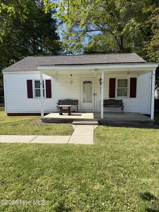 4011 Hart Avenue NW, Wilson, NC 27896 — 3-bedroom home in Newton Park, Wilson, NC, photo 1 of 2