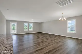 8 W Emily Gardens Drive, Selma, NC 27576 – photo 7: 8 W Emily Gardens Dr(06 of 32)