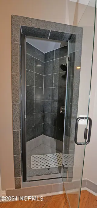3100 Marsh Grove Lane # 3201, Southport, NC 28461 — 2-bedroom condo in The Preserve at Oak Island, Southport, NC, photo 17 of 41: master shower