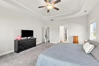 3007 Weathersby Drive, New Bern, NC 28562 – photo 10: Principal Bedroom with Tray Ceiling