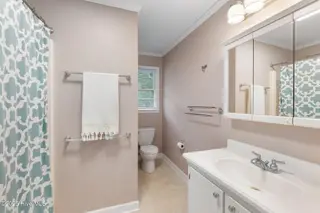 116 Holly Road, Pine Knoll Shores, NC 28512 – photo 17: 32-web-or-mls-cchadwick-visuals-116-holl