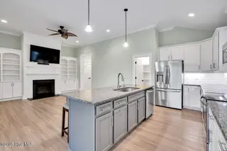 7028 Bonaventure Street SW, Ocean Isle Beach, NC 28469 – photo 21: 7028BonaventureStreetSouthwest-15