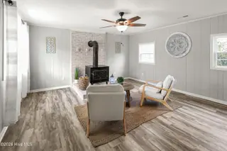 706 Seminole Trail, Jacksonville, NC 28540 – photo 5: IMG_1659