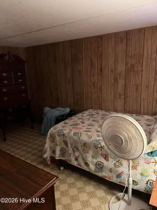 112 Pettiford Road, Peletier, NC 28584 — 3-bedroom manufactured home in Pettiford Point, Peletier, NC, photo 18 of 19: IMG_3883