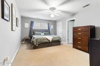 147 Liberty Park Road, Jacksonville, NC 28540 – photo 15: 17-web-or-mls-IMG_7213RE