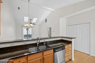 5341 Christian Drive, Wilmington, NC 28403 – photo 16: 14_kitchen