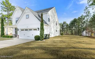 4225 Irwin Drive, Aberdeen, NC 28315 – photo 4: 260121-4225IrwinDrive(F)-9950