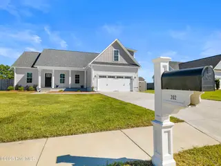 202 Pembury Way, Richlands, NC 28574 – photo 5: 025a8634