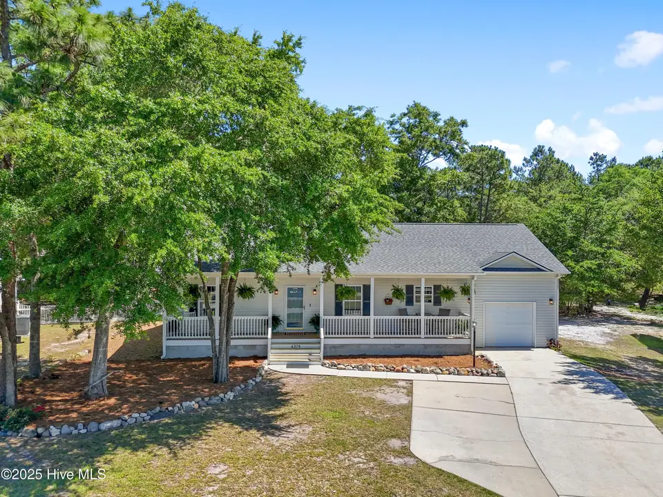 4379 Owendon Drive, Shallotte, NC 28470 — 3-bedroom home in Owendon Plantation, Shallotte, NC, photo 1 of 59: 4379OwendonDr - 5