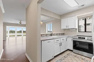 1910 Goose Creek Road SW Unit 3101, Ocean Isle Beach, NC 28469 – photo 16: 35-web-or-mls-CamMediaLLC.com (40 of 61)