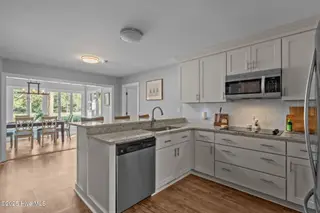 525 Fairway Drive, Southern Pines, NC 28387 – photo 8: 525 Fairway Drive