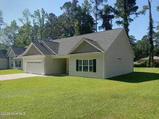 525 Vineland Drive, Whiteville, NC 28472 – photo 2: 1000014703