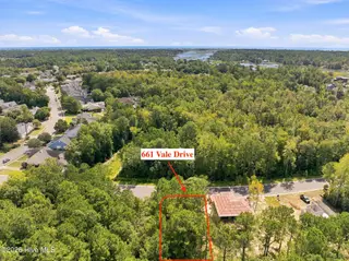 661 Vale Drive, Wilmington, NC 28411 – photo 7: 12-web-or-mls-DJI_20260909114720_0552_D