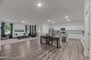 1014 Bogue Lane, New Bern, NC 28562 – photo 10: 31-web-or-mls-DSC_6001