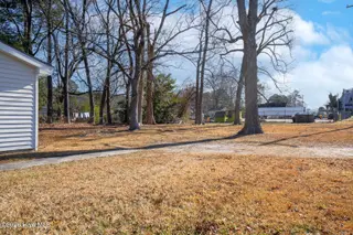 323 Trevathan Street, Rocky Mount, NC 27804 – photo 4: 004-323TrevathanStreet-RockyMount-NC-278