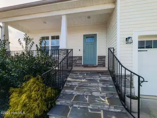 38 Muscadine Way, Smithfield, NC 27577 – photo 3: 004-1280x960-front-porch