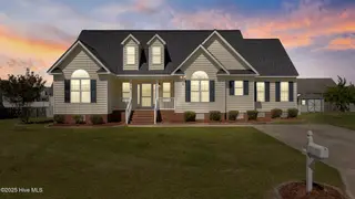 2712 Camille Drive, Winterville, NC 28590 – photo 2: 2712 camille dr-wintervillenc-2