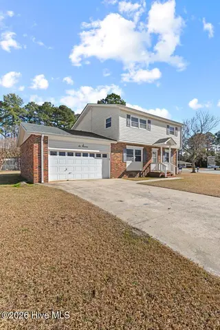 600 Oakwood Avenue, Jacksonville, NC 28546 – photo 4: 425A2187