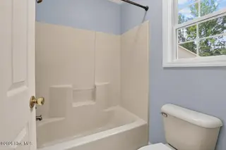 903 Gum Branch Court, Havelock, NC 28532 – photo 21: Master Bath