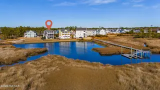 525 Sanders Lane, Newport, NC 28570 – photo 12: Stunning home on Sanders Creek