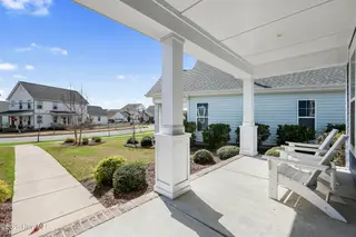 725 Wharton Avenue, Wilmington, NC 28412 – photo 3: Front Porch