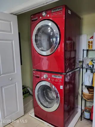 278 Woodstock Road, Belhaven, NC 27810 – photo 16: Washer Dryer