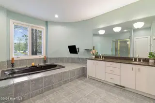 5007 Country Club Drive N, Wilson, NC 27896 – photo 15: Jet tub